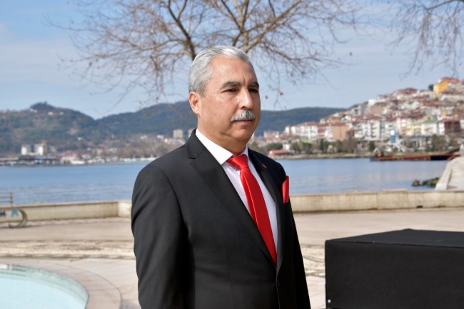CHP Meclis üyesi adayı Hüseyin Çakır görev başında vefat etti..